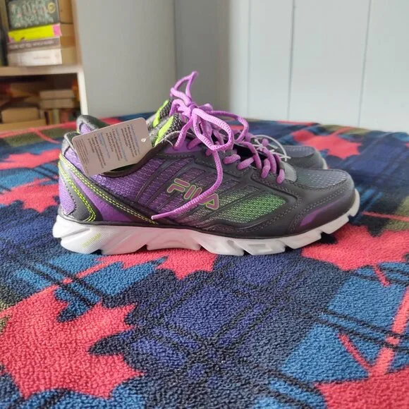 Fila Lightweight Cool Max Sneakers - Picture 3 of 10